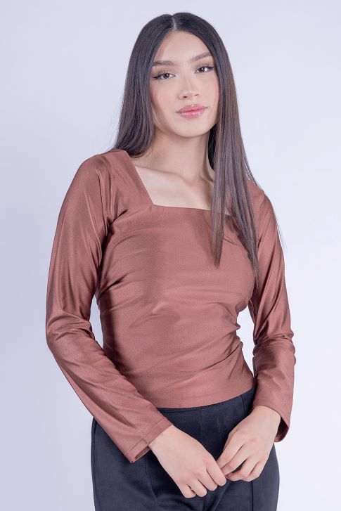 Blusa rosa satinada