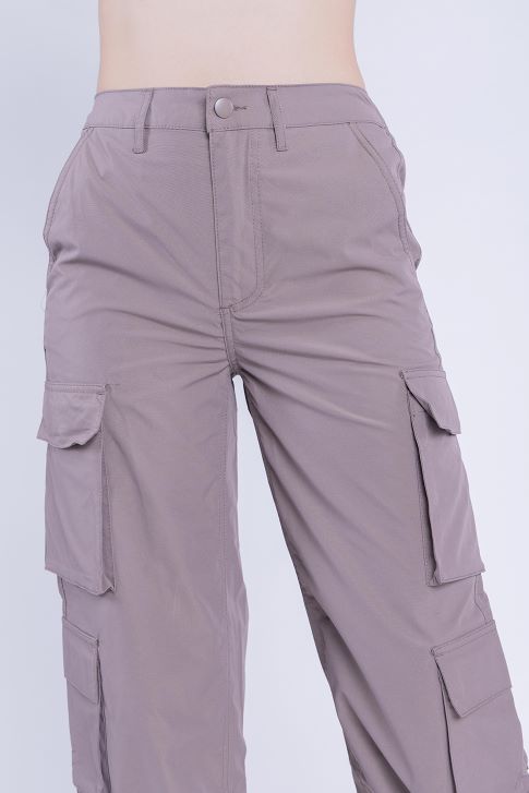 Pantalón cargo gris