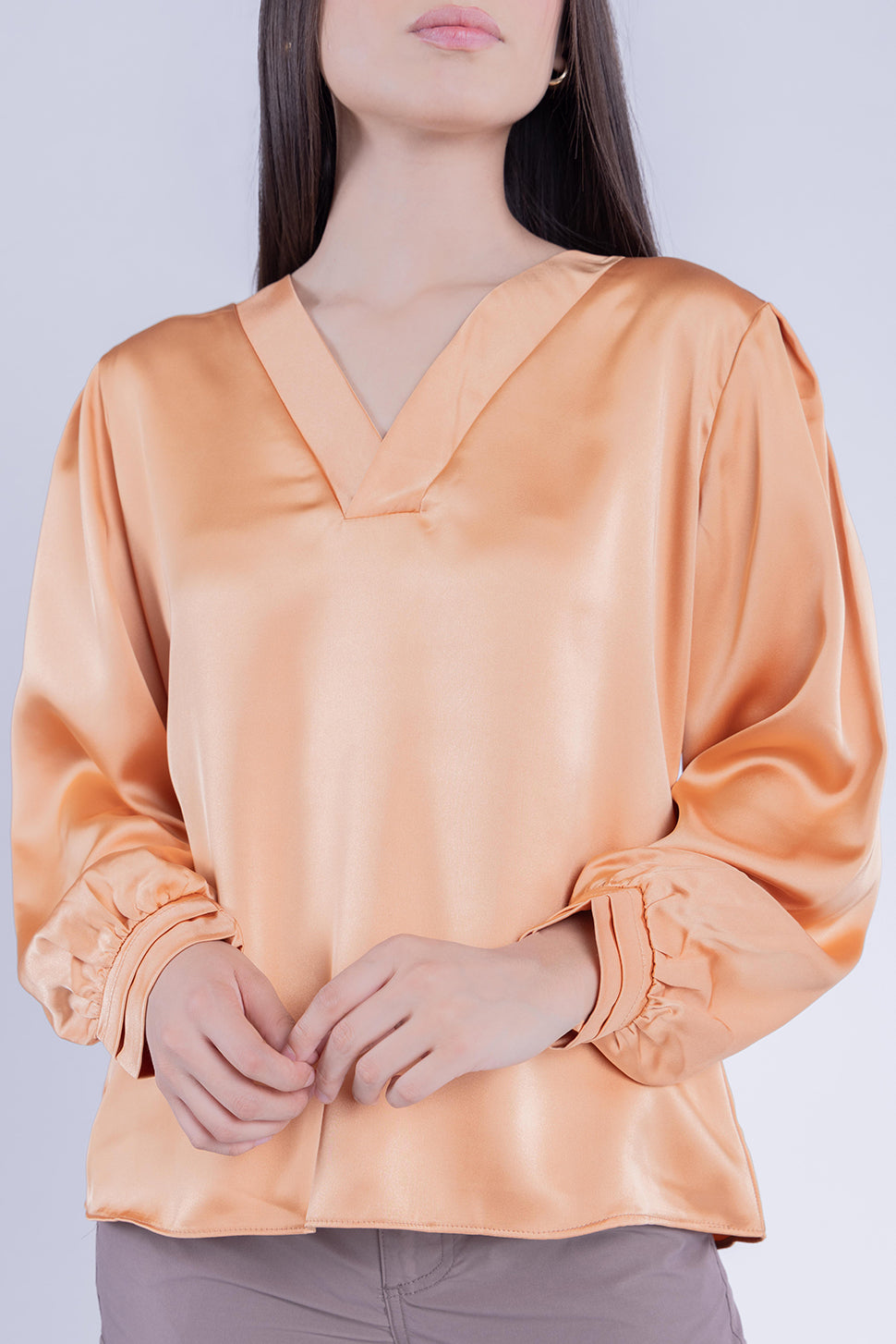 Blusa naranja satinada