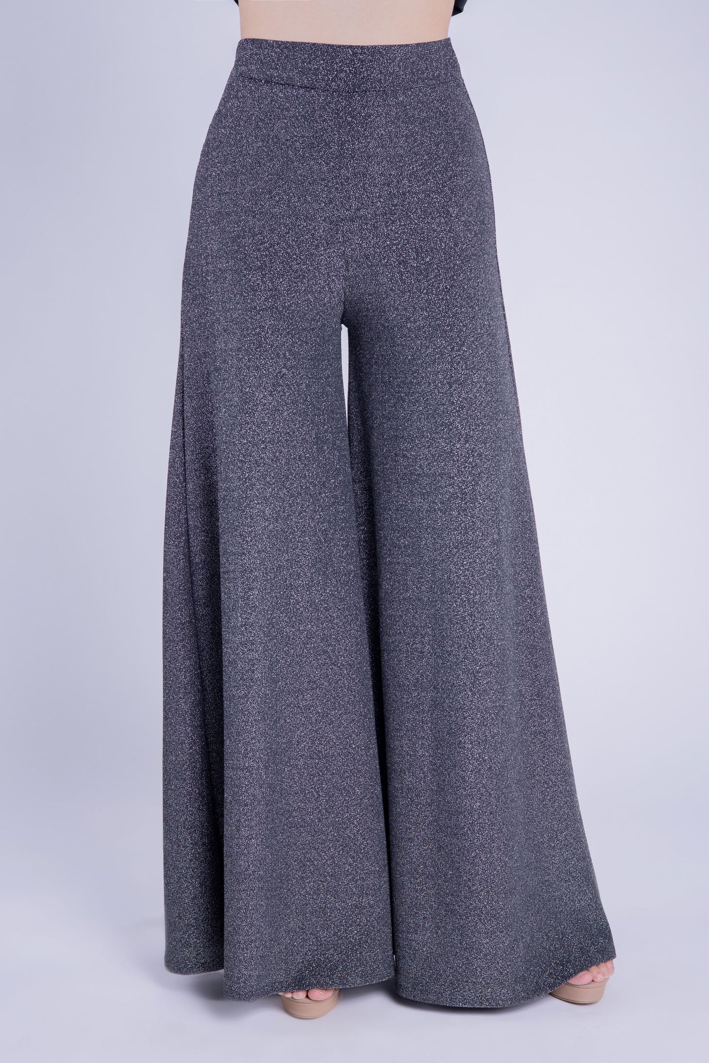 Pantalón acampanado gris