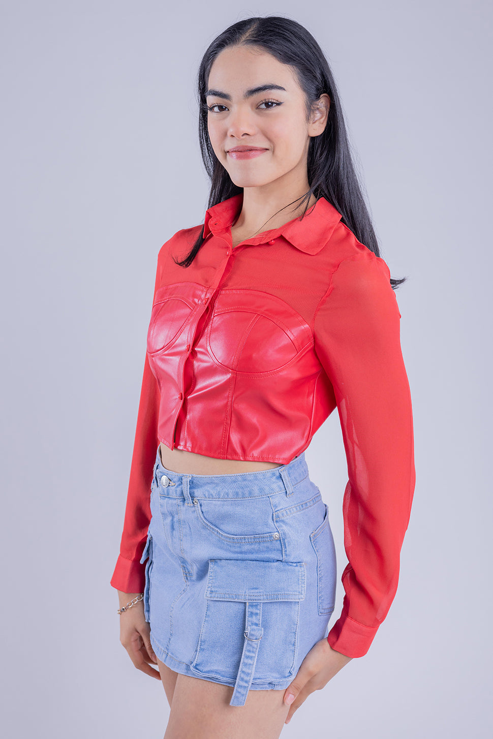 Crop top rojo de vinil