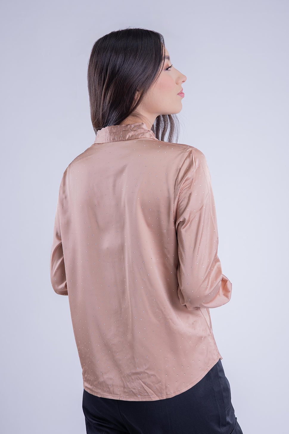 Blusa salmon con brillos