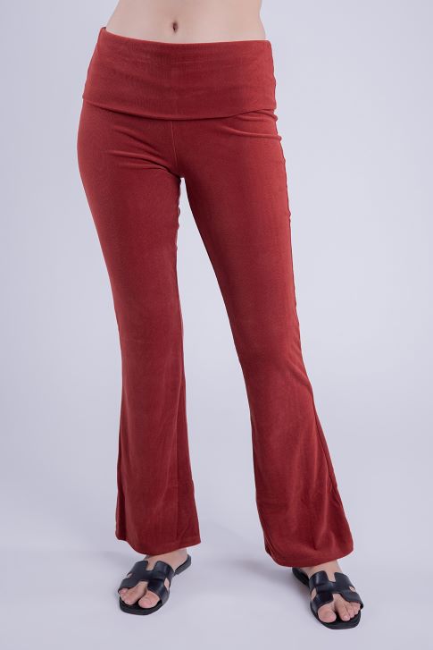 Pantalon guinda con dobles