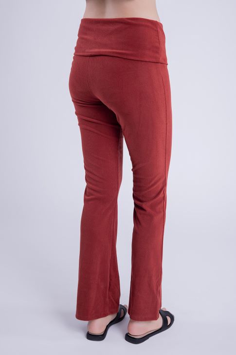 Pantalon guinda con dobles