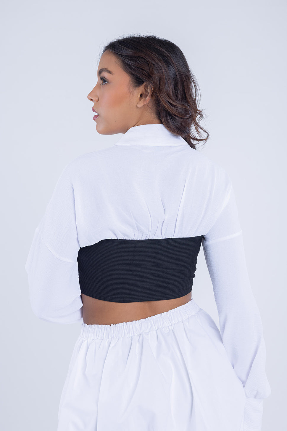 Crop top blanco con bra