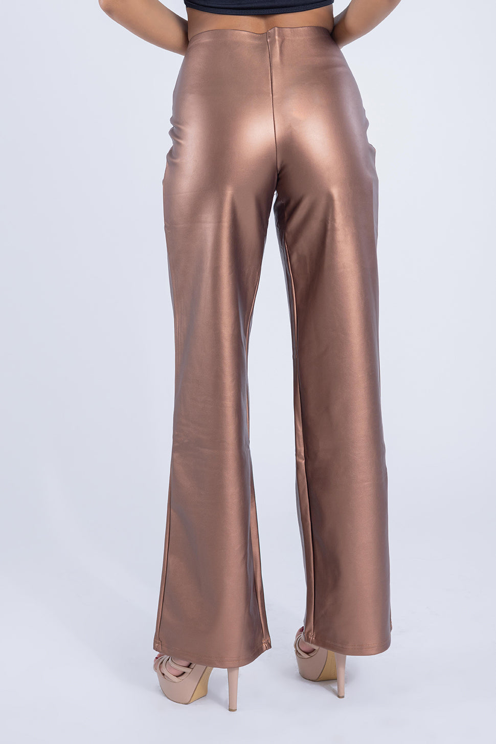 Pantalon de vini piel color cobre