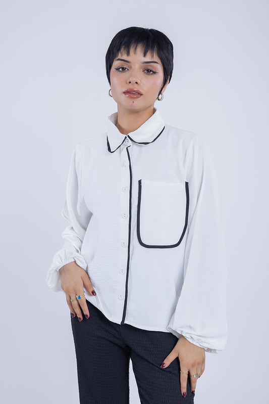 Blusa blanca abotonada