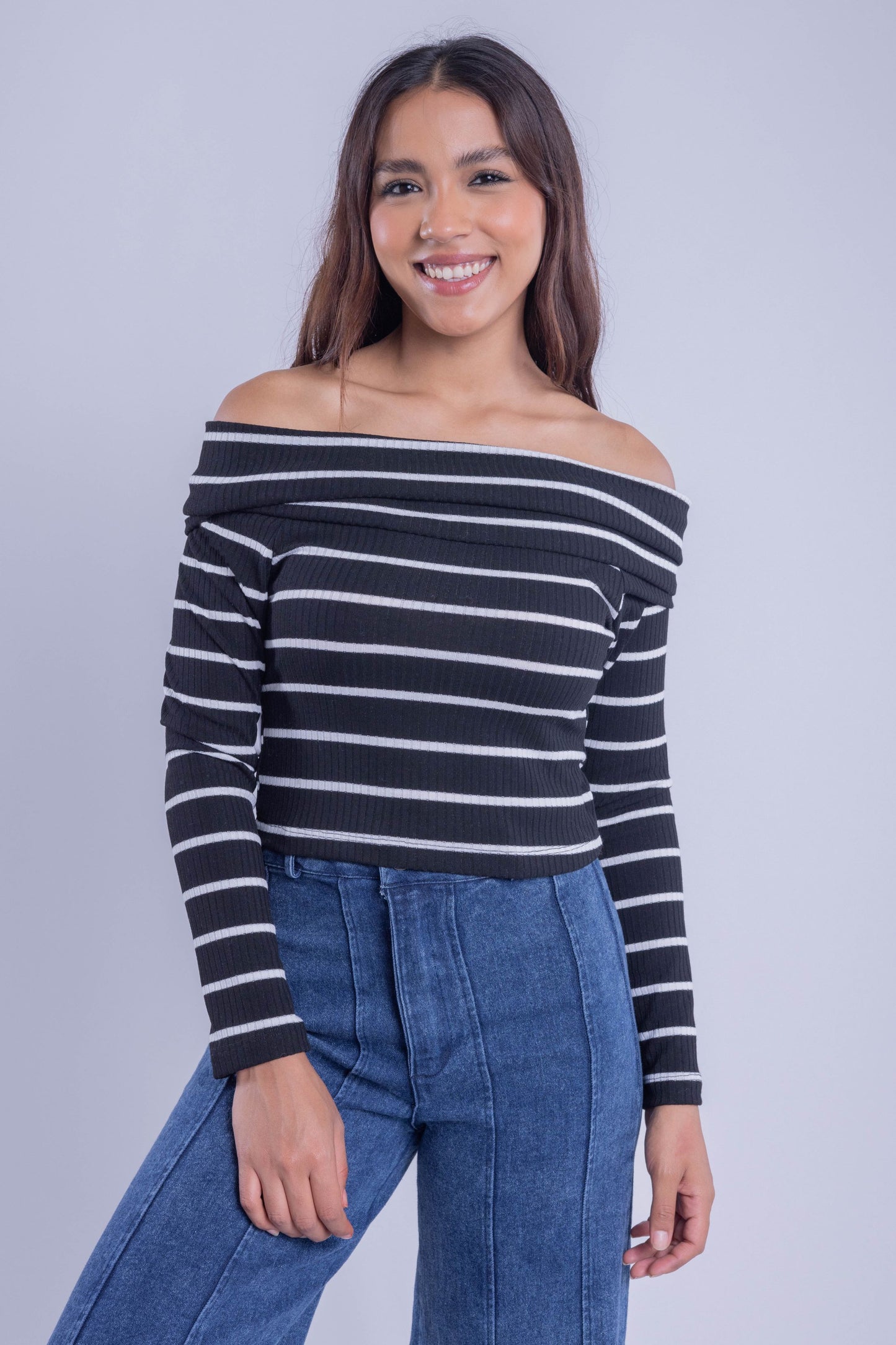 Blusa a rayas de hombros caídos