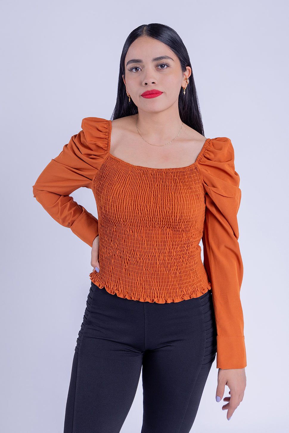 Blusa naranja con elastico