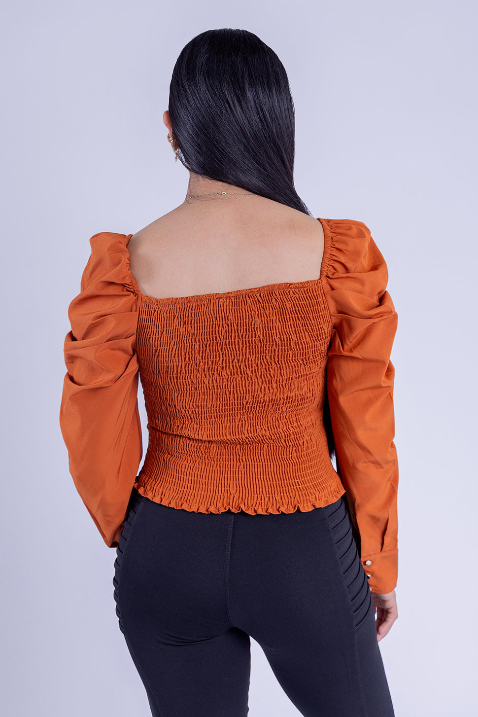 Blusa naranja con elastico